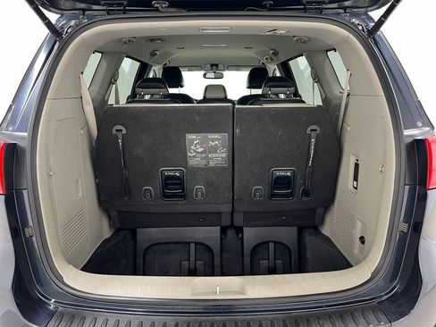 Used 2016 Kia Sedona EX FWD image 26