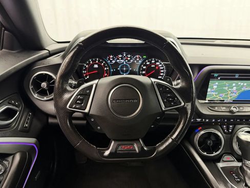 Used 2016 Chevrolet Camaro SS RWD image 18