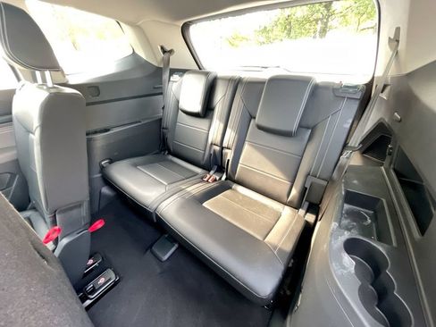 Used 2022 Volkswagen Atlas SE w/ Panoramic Sunroof Package FWD image 27