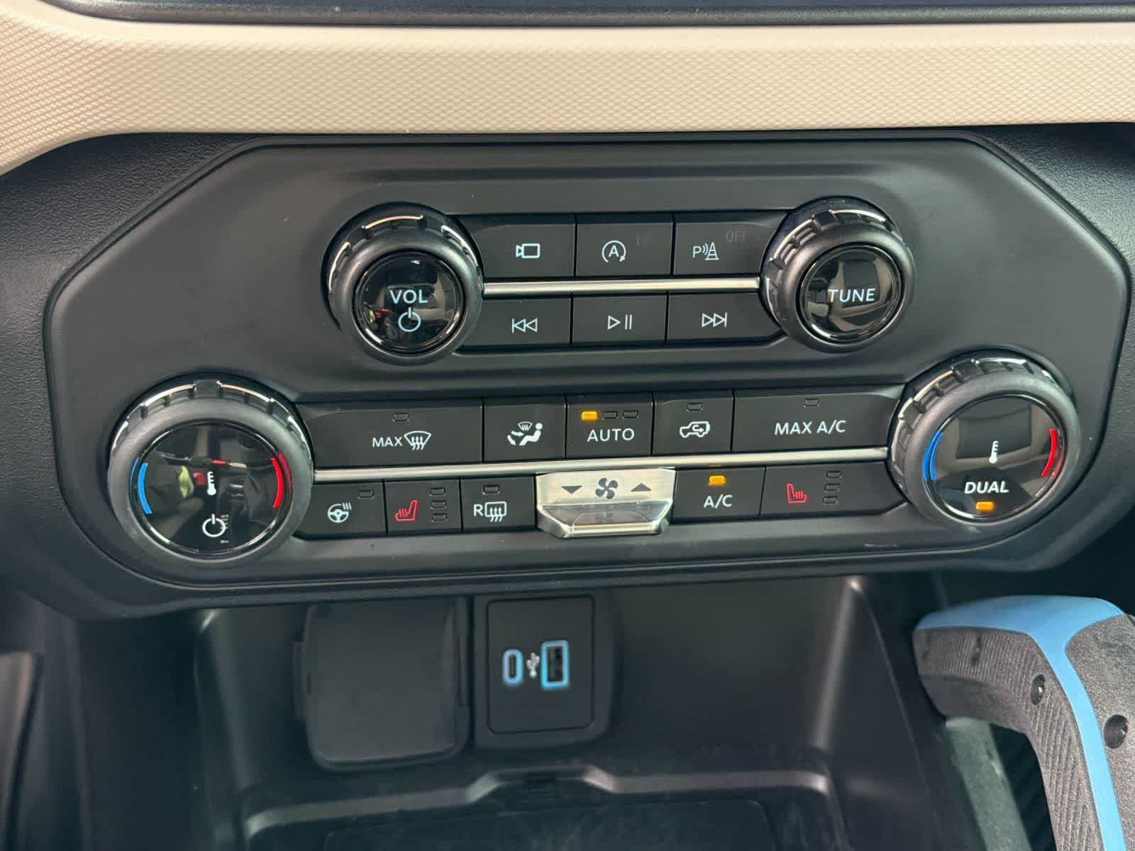 Used 2022 Ford Bronco Wildtrak AWD/4WD image 21