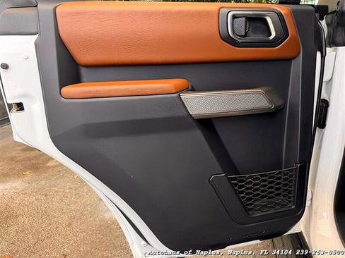 Used 2021 Ford Bronco Outer Banks image 11