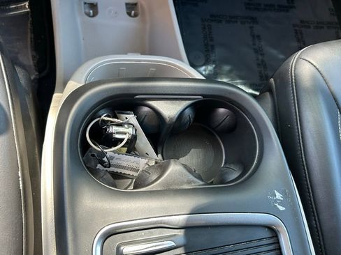 Certified 2023 Chrysler Pacifica Touring-L FWD image 21