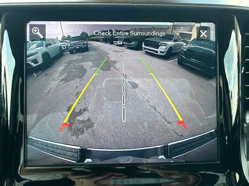 Used 2021 RAM 1500 Laramie AWD/4WD image 35