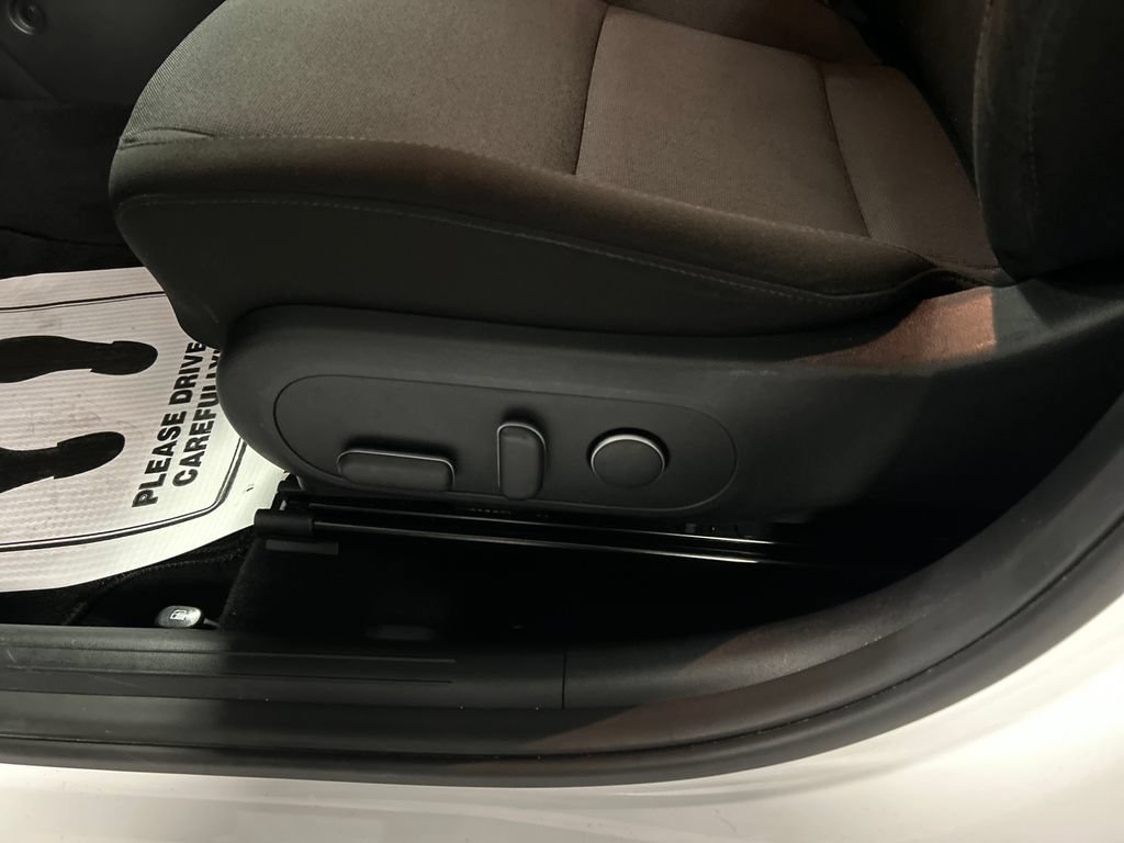 Used 2024 Hyundai Kona SEL FWD image 11