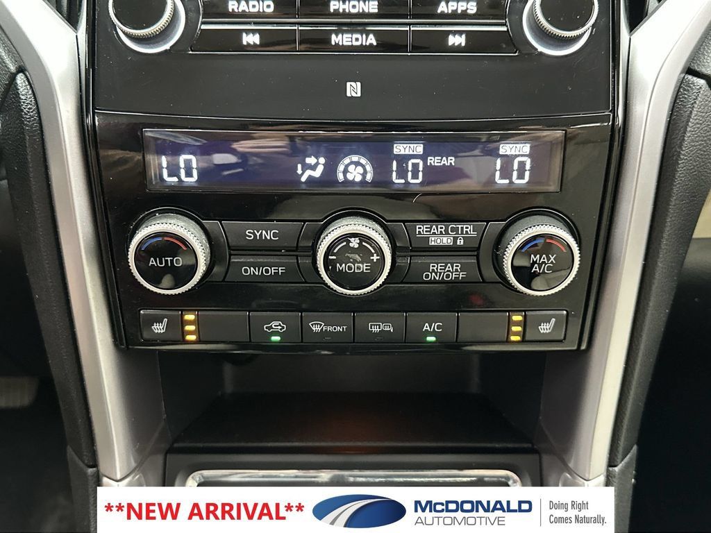 Used 2020 Subaru Ascent Limited AWD/4WD image 18