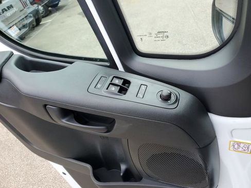 New 2026 RAM ProMaster 2500 w/ Quick Order Package 22G SLT image 15