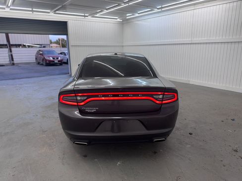 Used 2019 Dodge Charger SXT image 6