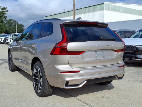 New 2026 Volvo XC60 B5 Plus w/ Protection Package Premier image 5