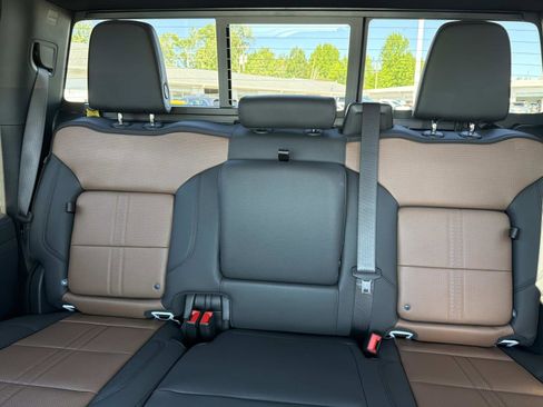 New 2026 Chevrolet Silverado 1500 High Country w/ Technology Package AWD/4WD image 15