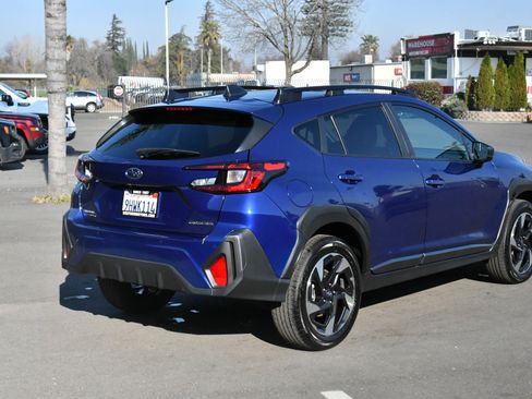 Used 2024 Subaru Crosstrek 2.5i Limited w/ Crosstrek Mirror Package AWD/4WD image 8
