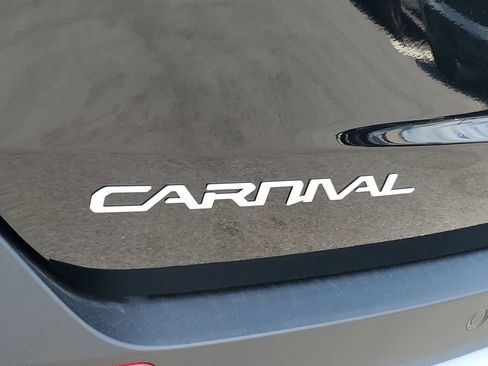 New 2026 Kia Carnival image 27