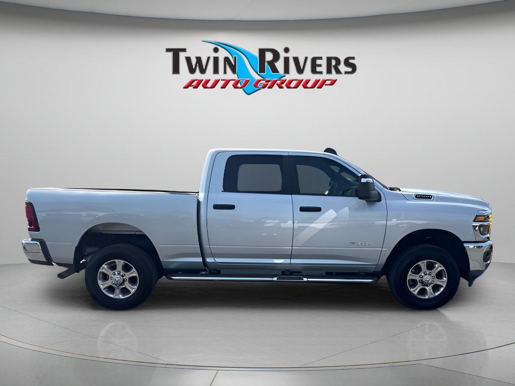 Used 2026 RAM 2500 Big Horn AWD/4WD image 5