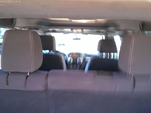 Used 2014 Jeep Wrangler Unlimited Sahara w/ Connectivity Group image 11