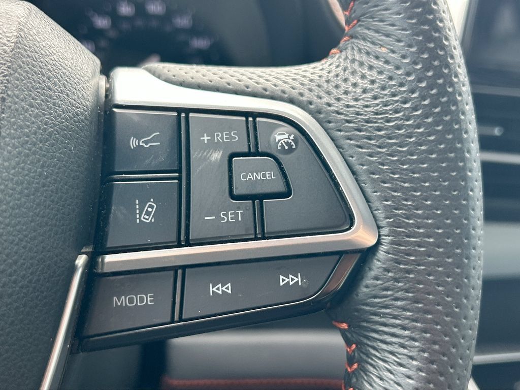 Used 2024 Toyota Sienna XSE FWD image 14