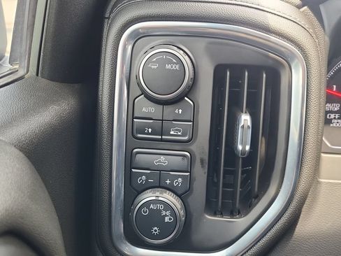 Used 2021 Chevrolet Silverado 1500 LT AWD/4WD image 35