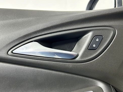 Used 2023 Buick Encore GX Preferred w/ Cold Weather Comfort Package image 31