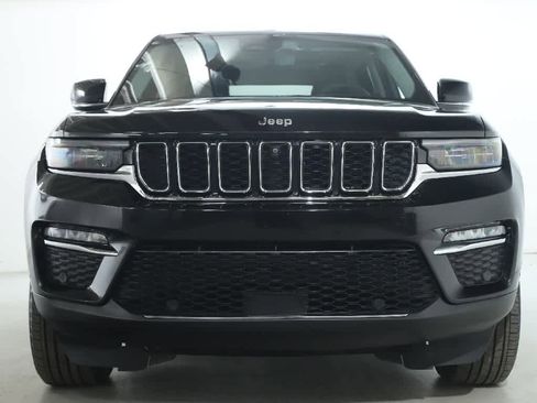 Used 2023 Jeep Grand Cherokee Limited w/ Luxury Tech Group II image 6