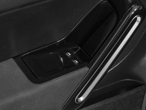 Used 2016 Volkswagen Beetle 1.8T image 33