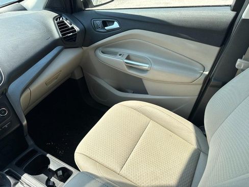 Used 2017 Ford Escape SE AWD/4WD image 11
