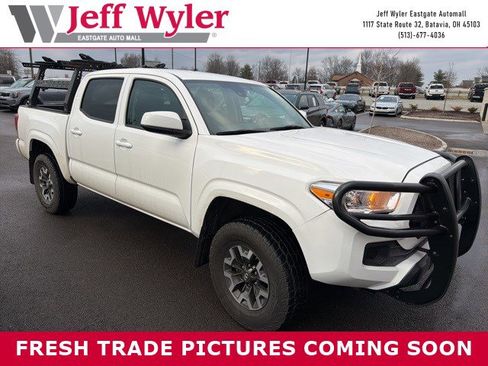 Used 2021 Toyota Tacoma SR image 1
