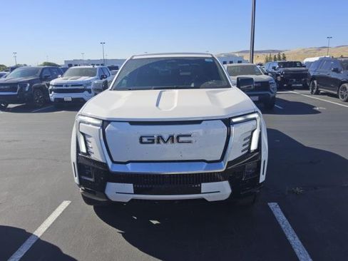 Used 2025 GMC Sierra EV Denali AWD/4WD image 15