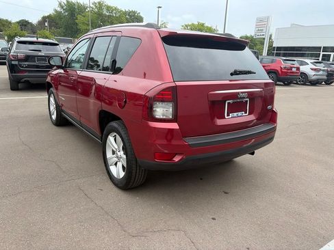 Used 2014 Jeep Compass Latitude FWD image 7