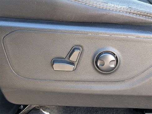 Used 2022 RAM 1500 Big Horn image 19