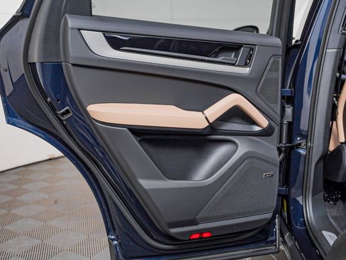New 2026 Porsche Cayenne image 29