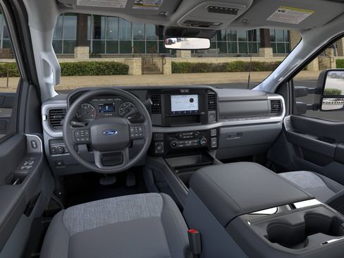 New 2026 Ford F250 XLT w/ FX4 Off-Road Package AWD/4WD image 9