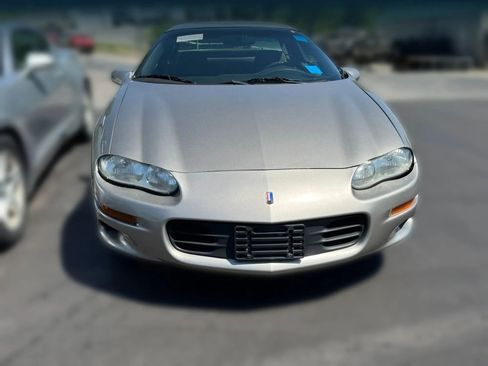 Used 2000 Chevrolet Camaro LT RWD image 1