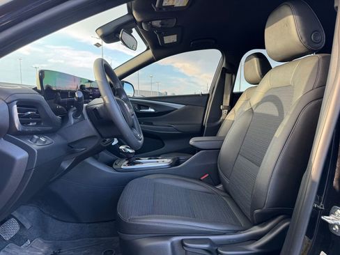 Used 2025 Buick Envista Preferred image 10