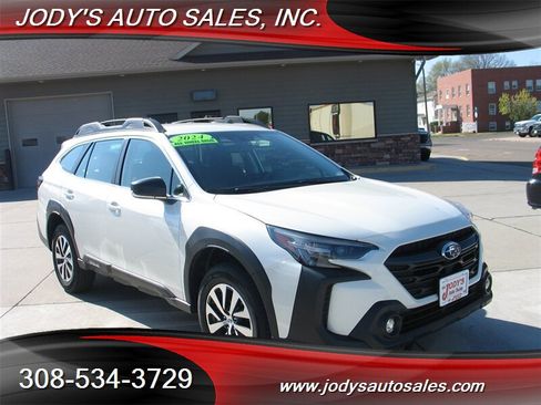 Used 2024 Subaru Outback image 1