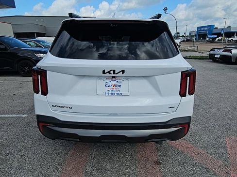 Used 2025 Kia Sorento SX Prestige w/ Olive Brown Leather Package image 6