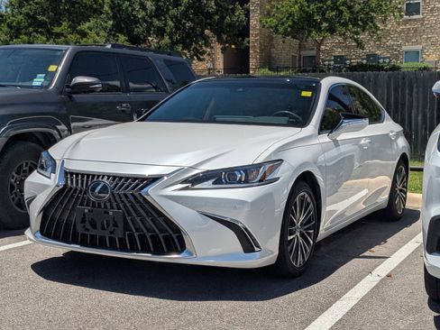 Certified 2023 Lexus ES 350 w/ Premium Package FWD image 3