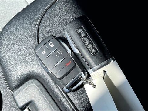 Used 2023 RAM 3500 Big Horn w/ Safety Group image 27