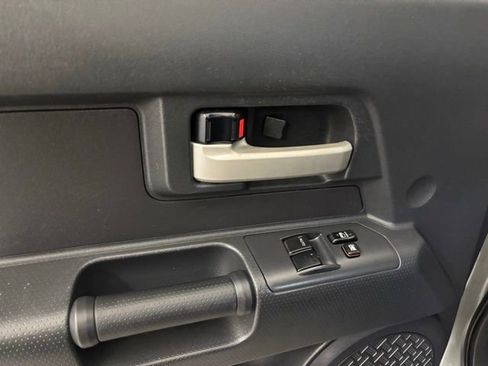 Used 2010 Toyota FJ Cruiser 4WD image 10