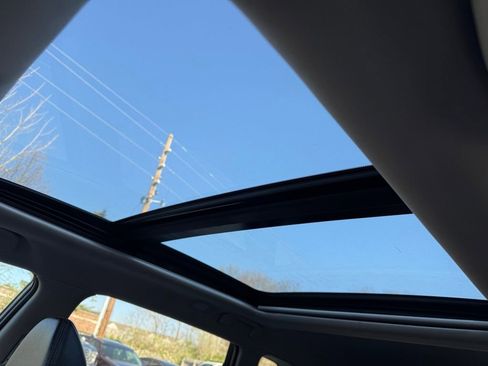 Used 2016 Nissan Rogue SL w/ SL Premium Package image 15