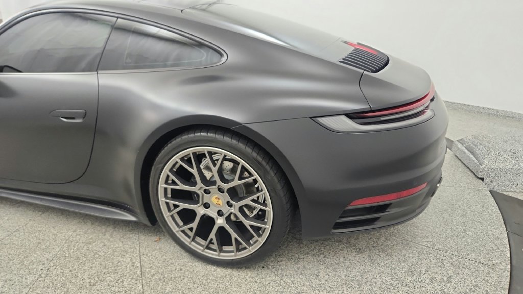 Used 2020 Porsche 911 Carrera RWD image 17