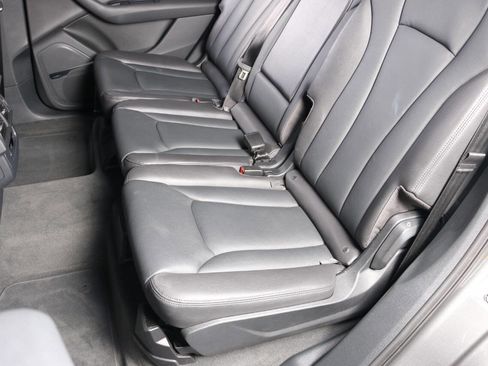 Used 2018 Audi Q7 3.0T Prestige w/ Prestige Package image 38