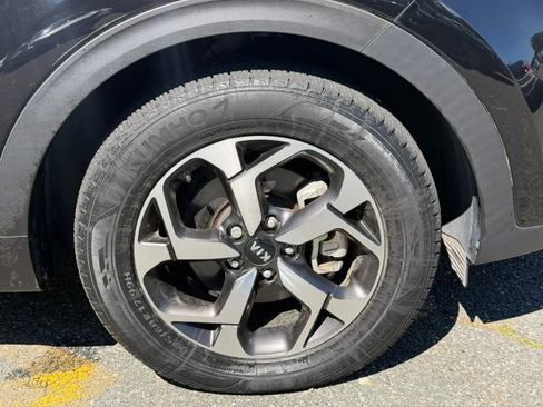 Used 2022 Kia Sportage LX FWD image 9