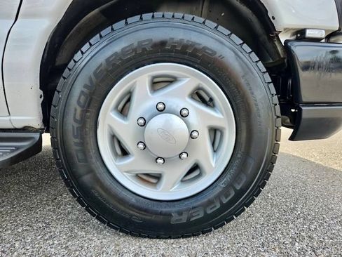 Used 2014 Ford E-350 and Econoline 350 XL w/ Power Windows & Locks Group RWD image 25