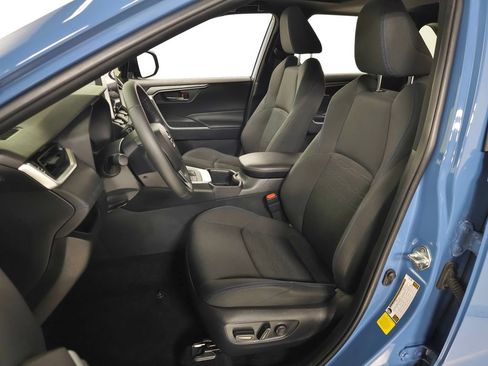 Used 2023 Toyota RAV4 SE w/ Convenience Package AWD/4WD image 19