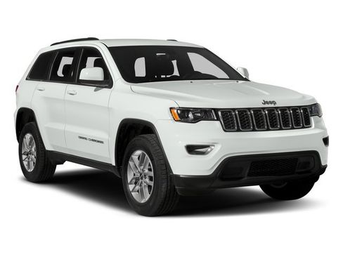 Used 2017 Jeep Grand Cherokee Altitude image 9