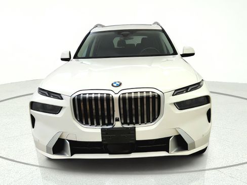 Used 2023 BMW X7 xDrive40i AWD/4WD image 2