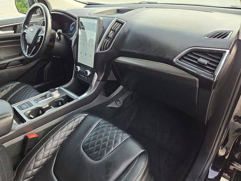 Used 2024 Ford Edge Titanium AWD/4WD image 31