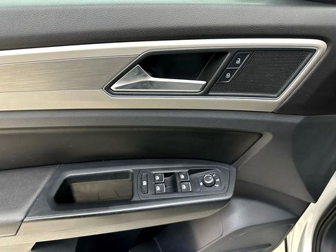 Used 2019 Volkswagen Atlas SE image 17