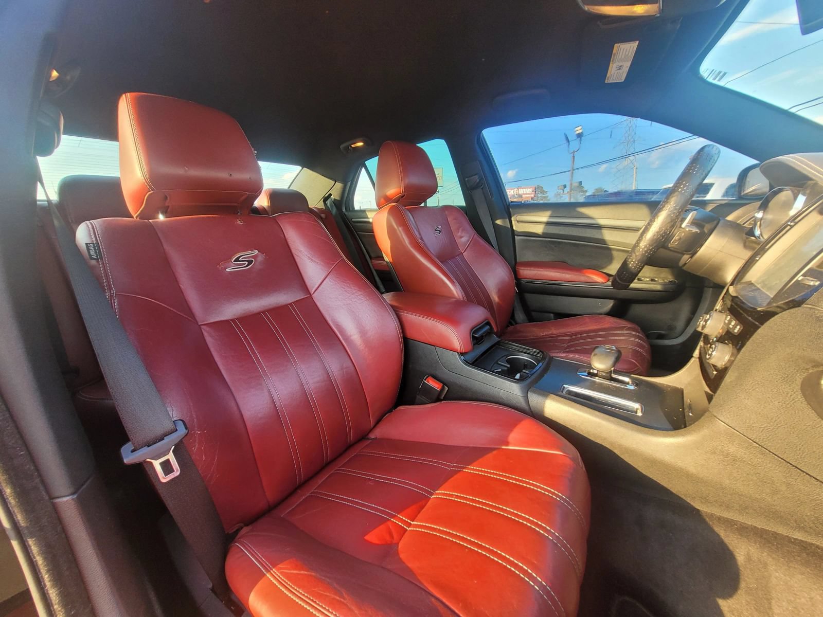 Used 2013 Chrysler 300 S RWD image 21