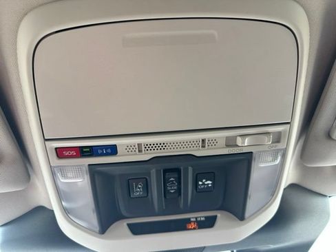 Used 2024 Subaru Forester Limited AWD/4WD image 25