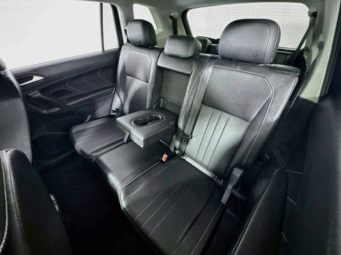 Used 2023 Volkswagen Tiguan SE FWD image 22
