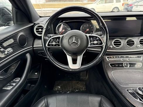 Used 2019 Mercedes-Benz E 300 4MATIC image 13